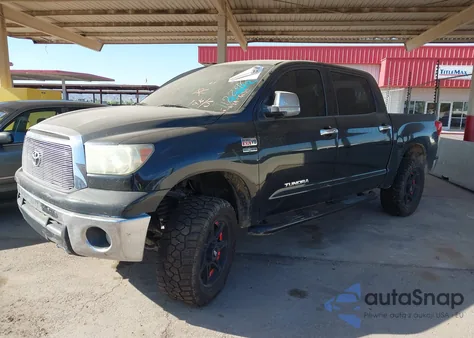 2011 Toyota Tundra Grade 5.7L V8 z USA, uszkodzony, nr VIN 5TFEY5F14BX112290